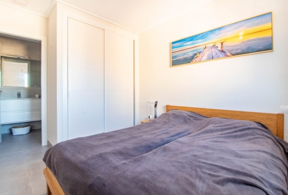 Resale - Bungalow - Torrevieja - Punta prima