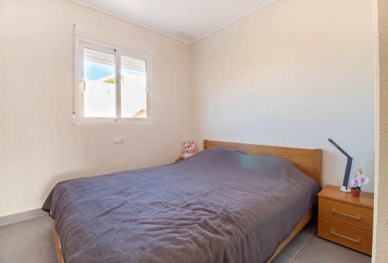 Resale - Bungalow - Torrevieja - Punta prima