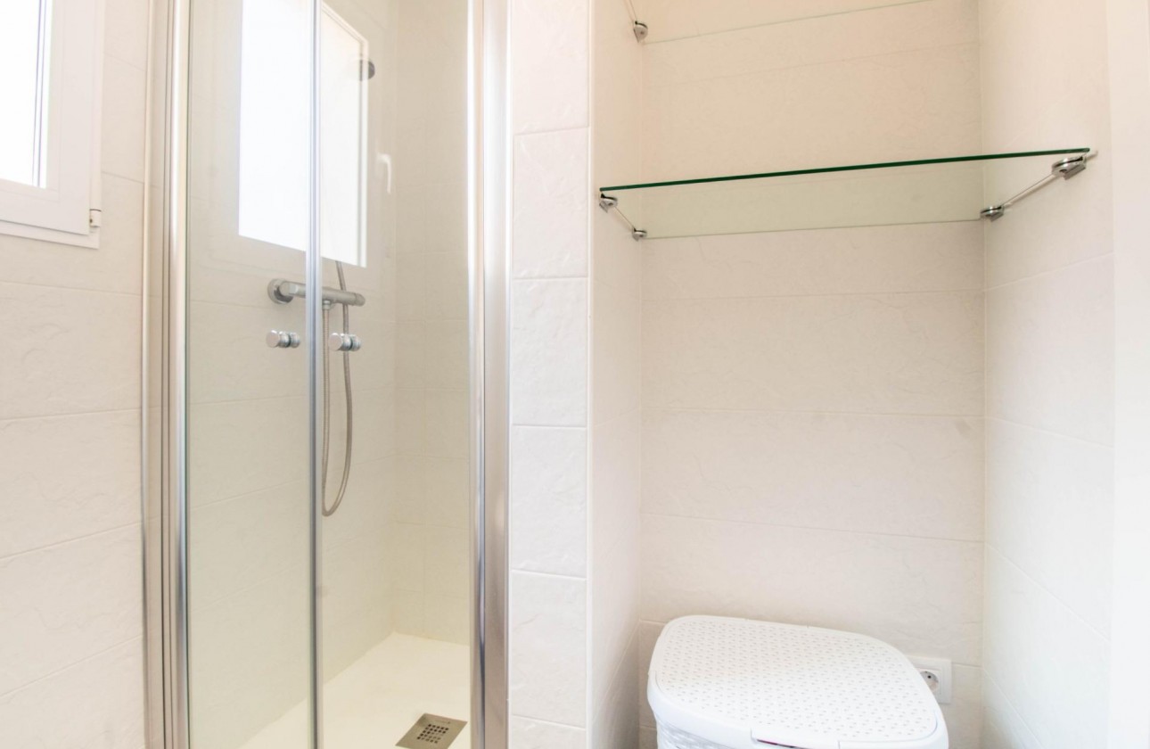 Resale - Bungalow - Torrevieja - Punta prima