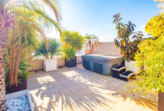 Resale - Bungalow - Torrevieja - Punta prima