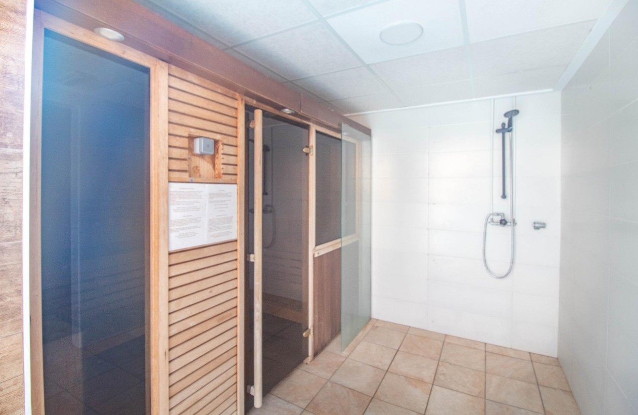 Resale - Bungalow - Torrevieja - Punta prima