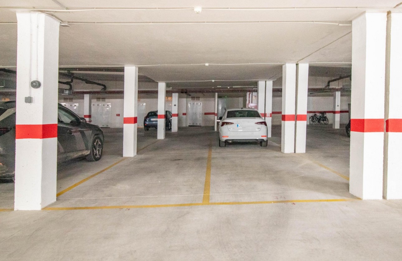 Resale - Bungalow - Torrevieja - Punta prima