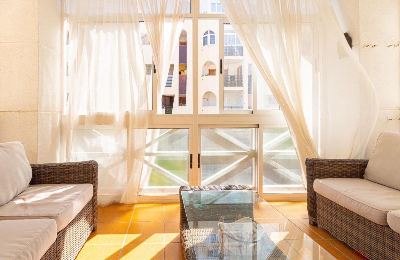 Resale - Apartment / flat - Torrevieja - La veleta