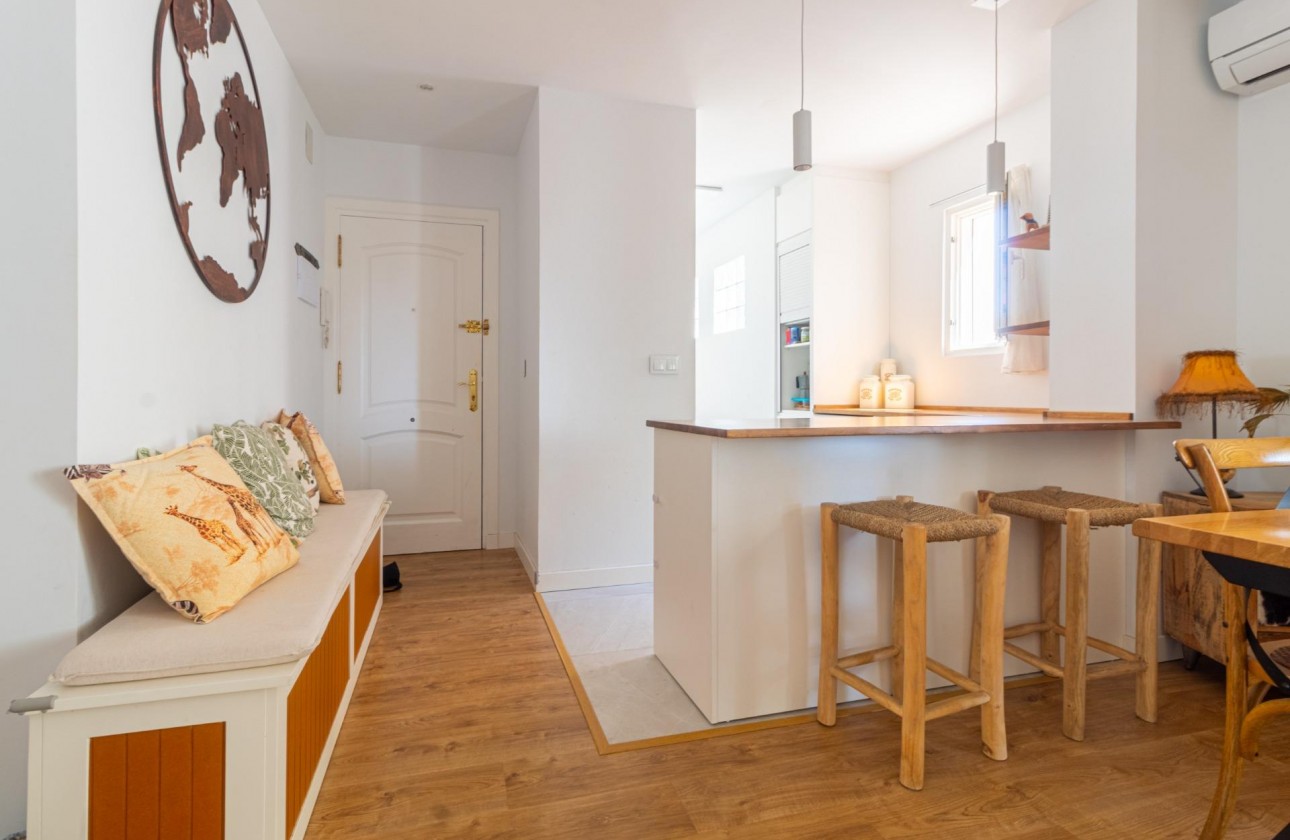 Resale - Apartment / flat - Torrevieja - La veleta