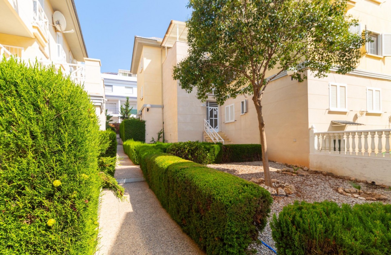 Resale - Apartment / flat - Torrevieja - La veleta