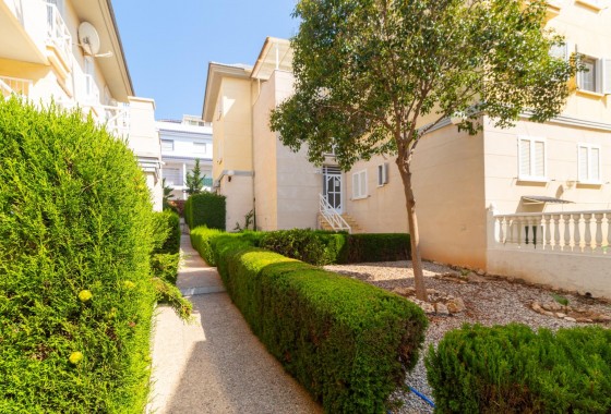 Resale - Apartment / flat - Torrevieja - La veleta