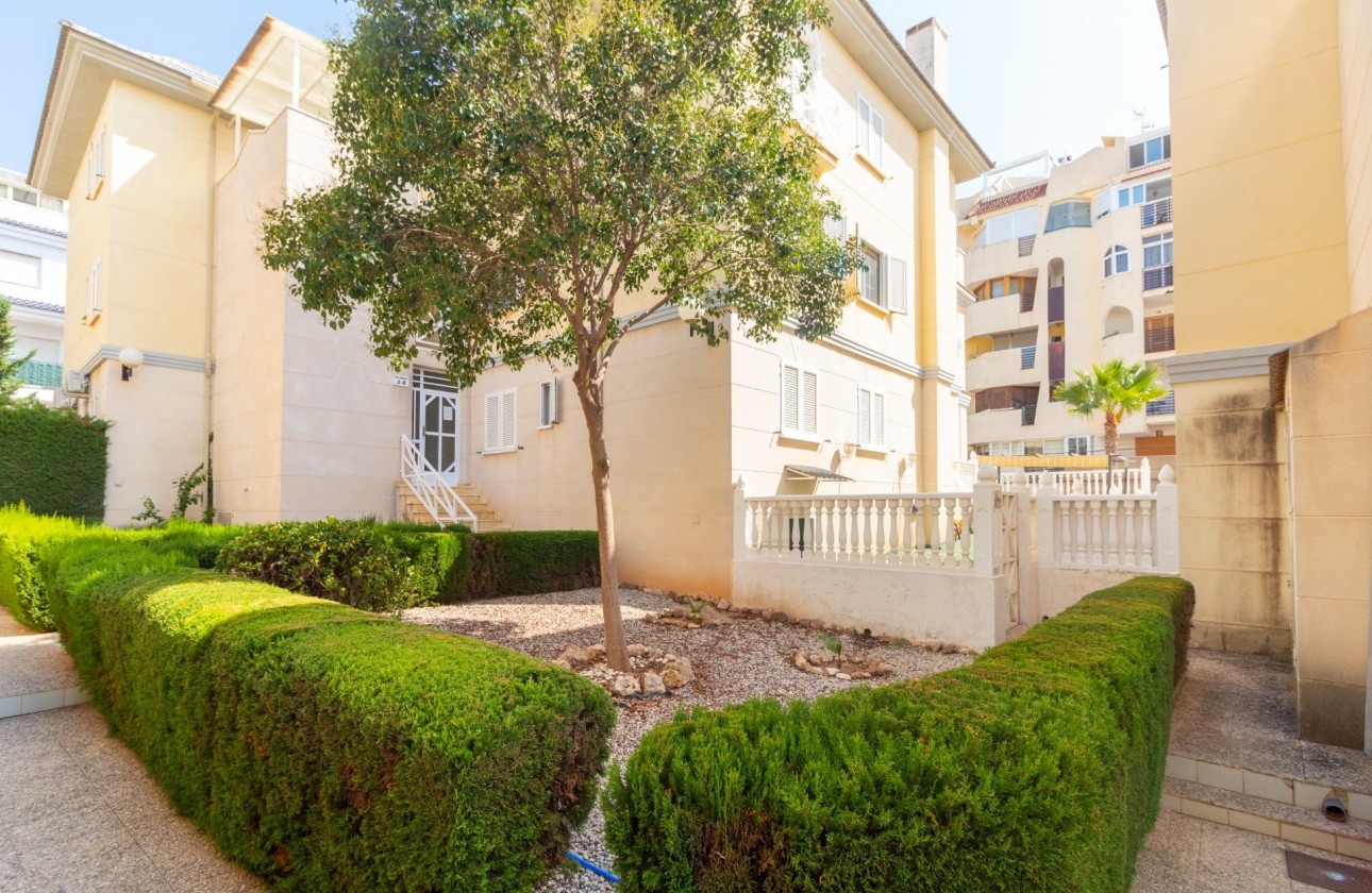 Resale - Apartment / flat - Torrevieja - La veleta