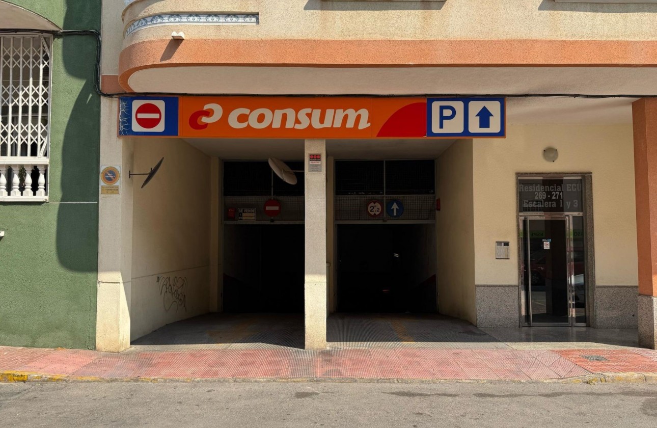 Reventa - Garaje - Torrevieja - Centro