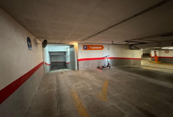 Reventa - Garaje - Torrevieja - Centro