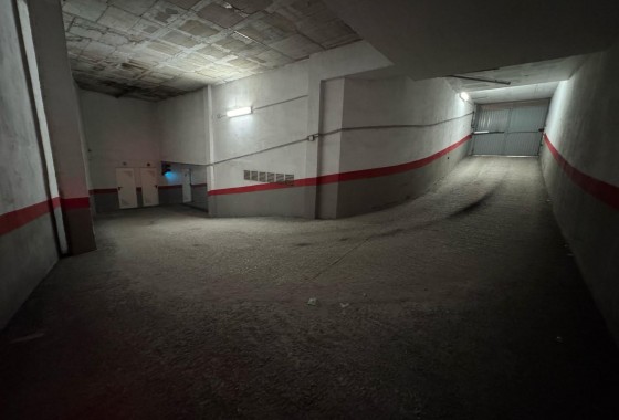 Reventa - Garaje - Torrevieja - Centro