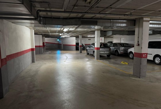 Reventa - Garaje - Torrevieja - Centro