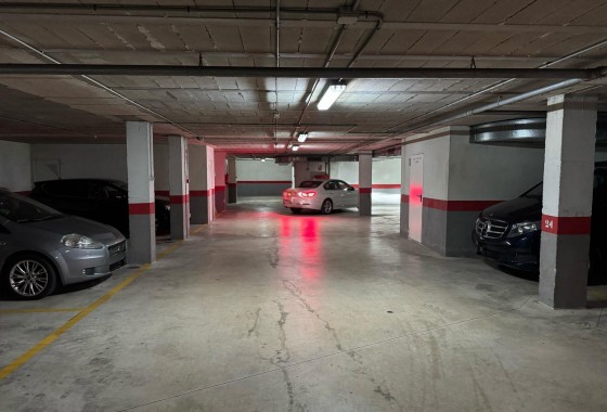 Reventa - Garaje - Torrevieja - Centro