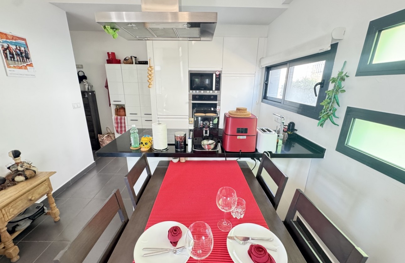 Resale - Villa - Villamartin