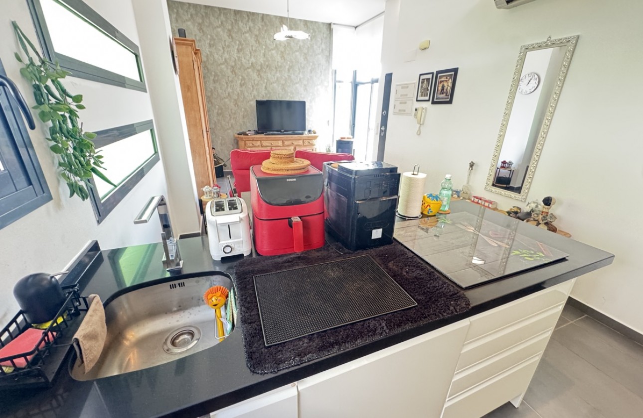 Resale - Villa - Villamartin