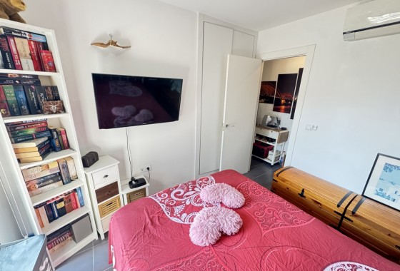 Resale - Villa - Villamartin