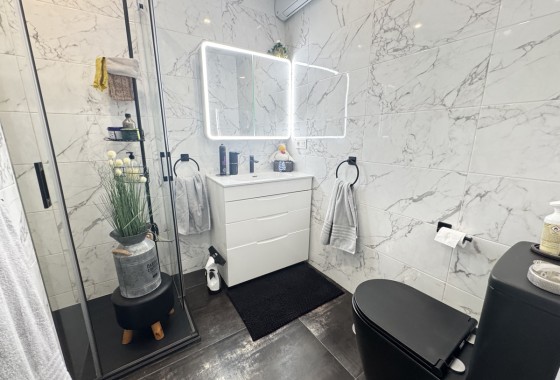 Resale - Villa - Villamartin