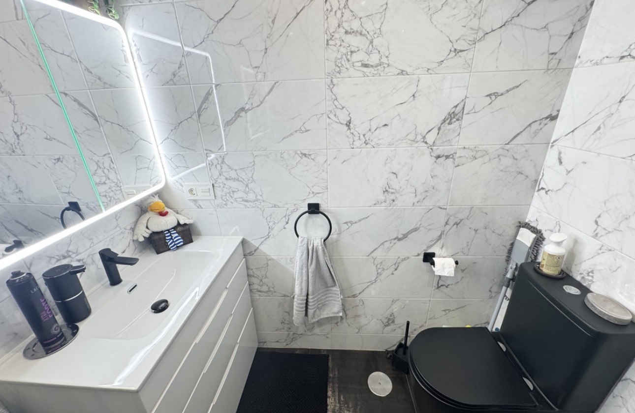 Resale - Villa - Villamartin