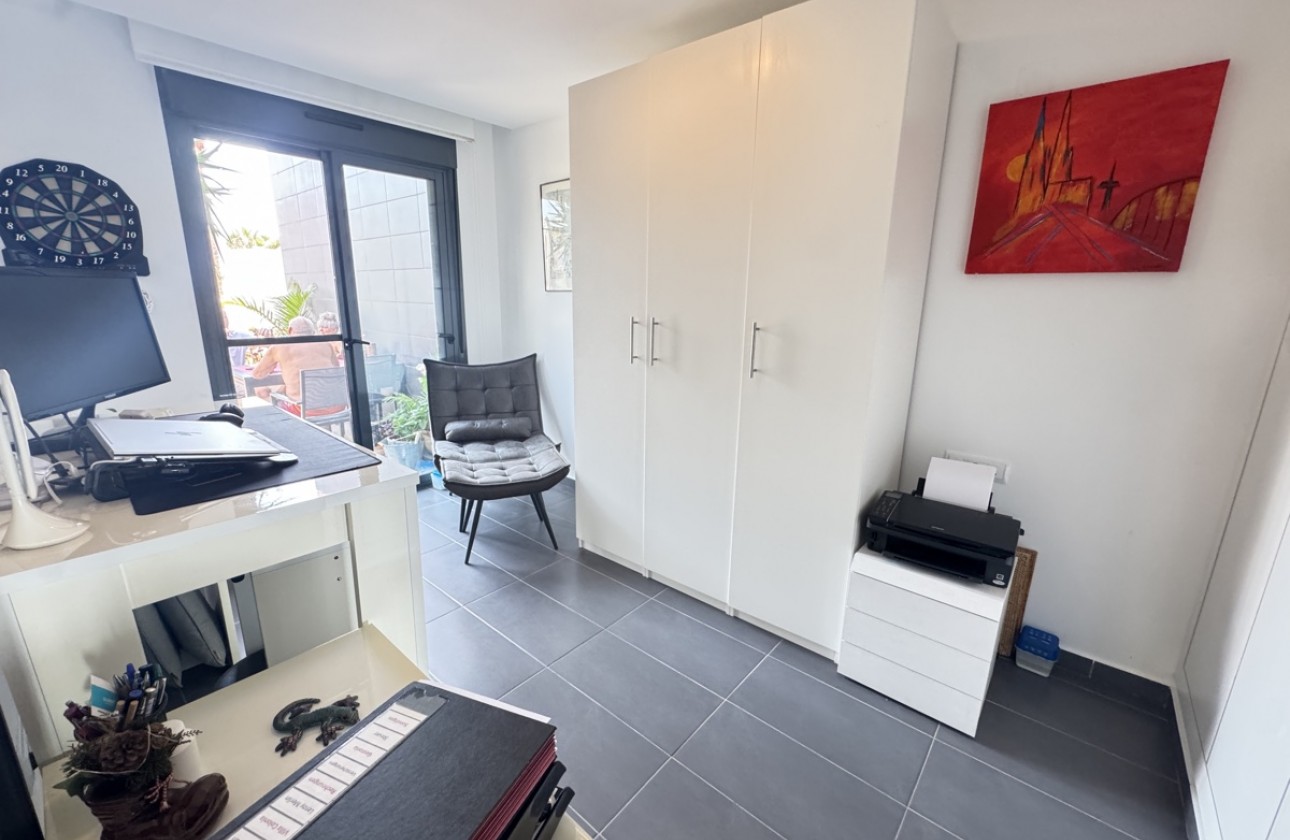 Resale - Villa - Villamartin