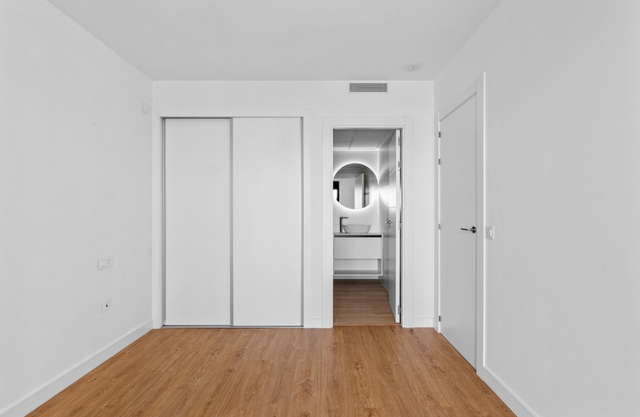 Resale - Apartment / flat - Villamartin