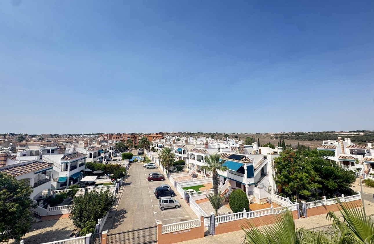 Resale - Apartment / flat - Villamartin
