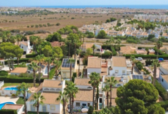 Revente - Villa - Orihuela Costa - Villamartín