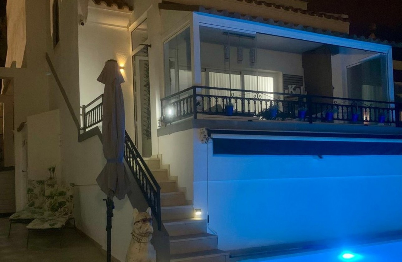 Revente - Villa - Orihuela Costa - Villamartín