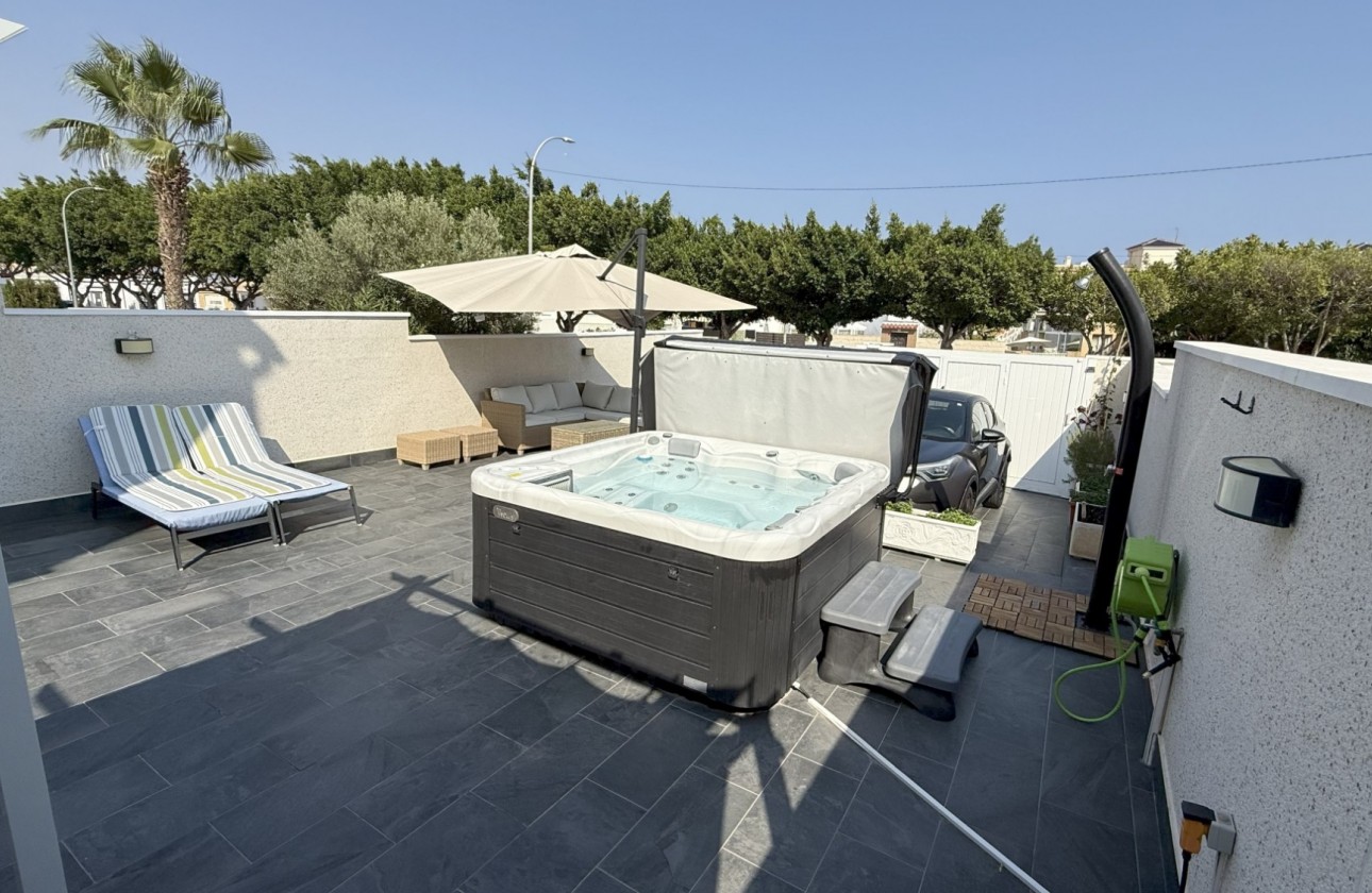 Revente - Villa - Orihuela Costa - La Zenia