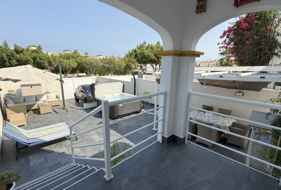 Revente - Villa - Orihuela Costa - La Zenia