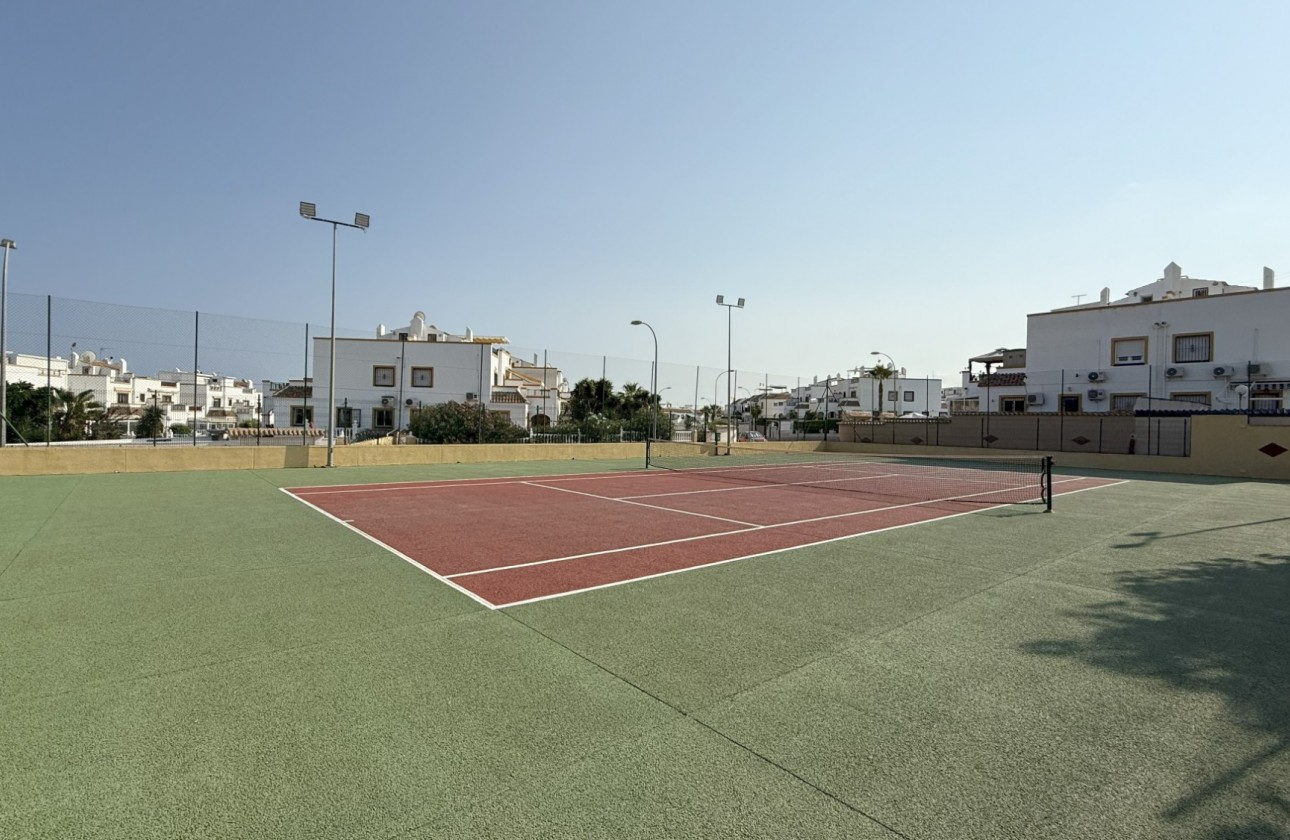 Revente - Villa - Orihuela Costa - La Zenia