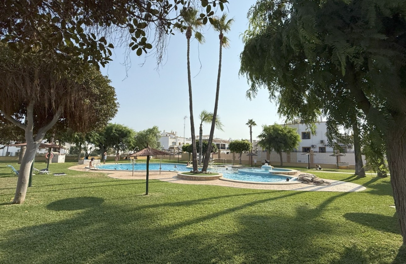 Revente - Villa - Orihuela Costa - La Zenia