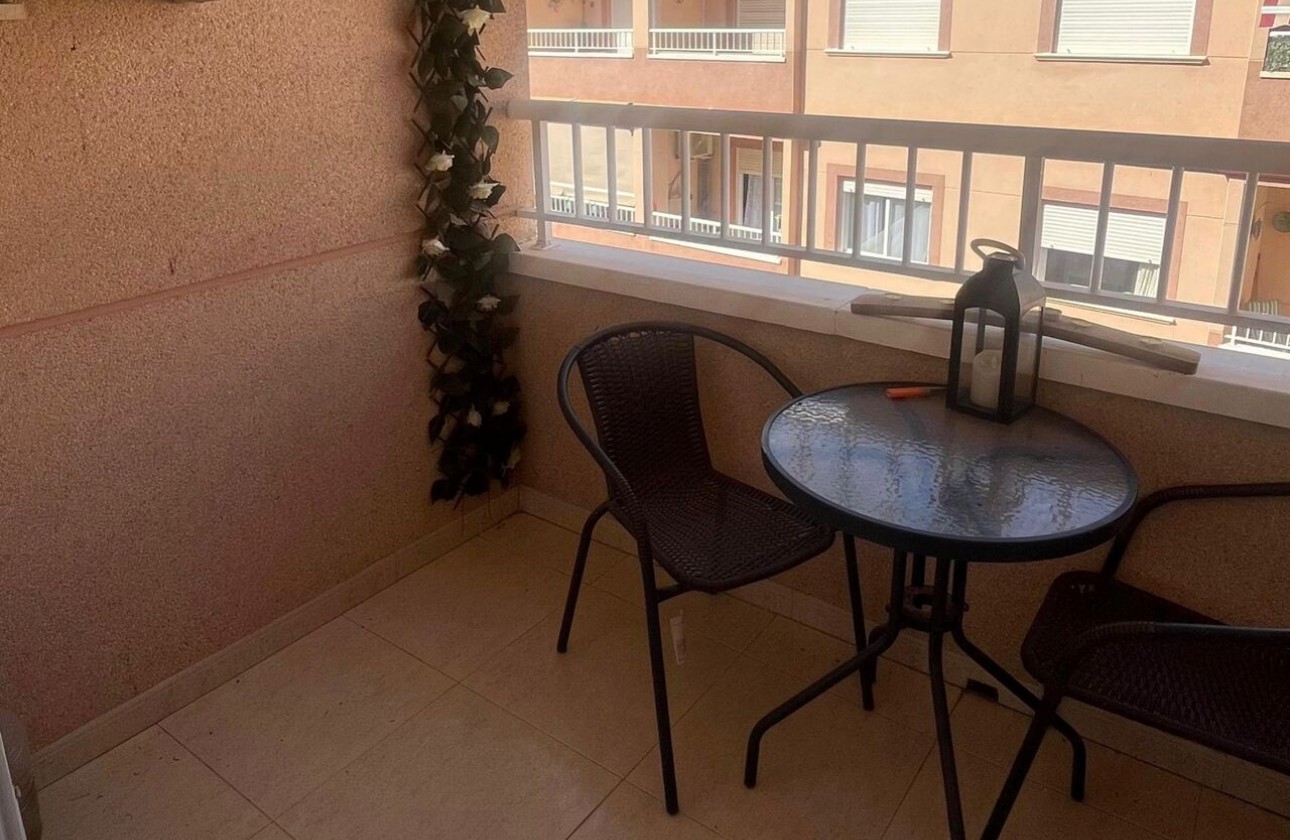 Resale - Apartment / flat - Algorfa