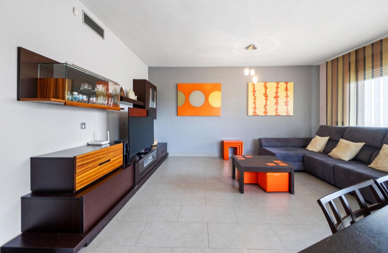 Resale - Villa - Rojales