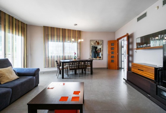 Resale - Villa - Rojales