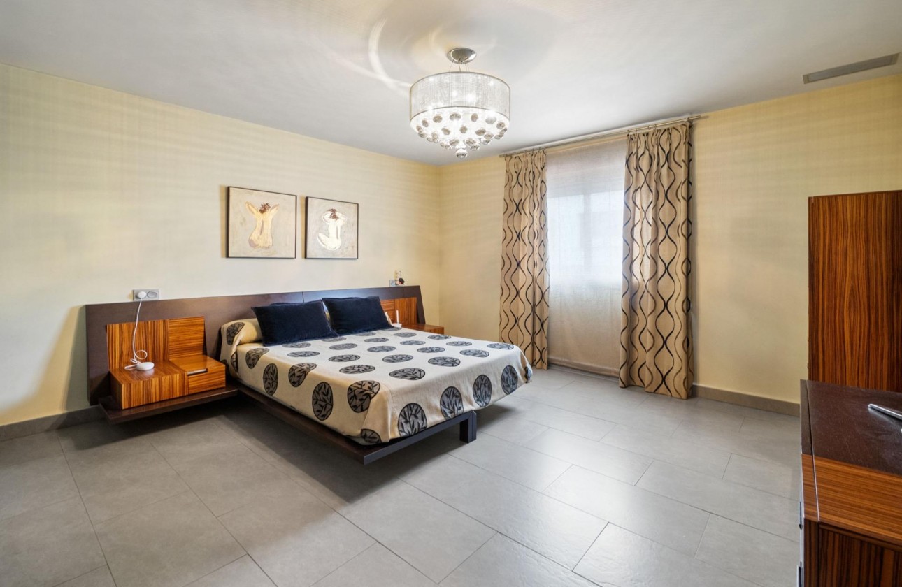 Resale - Villa - Rojales