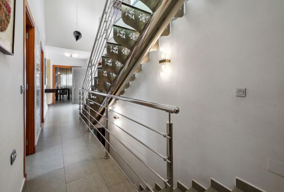 Resale - Villa - Rojales