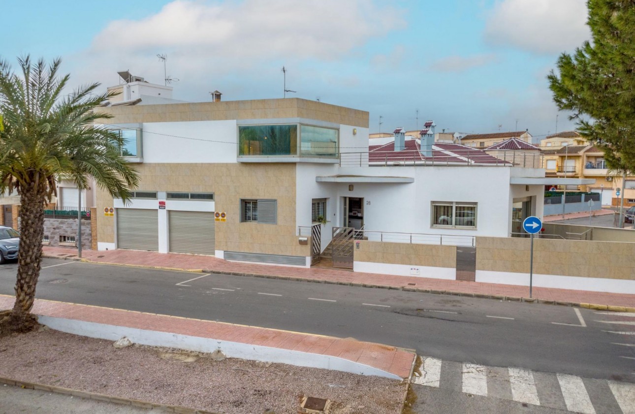 Resale - Villa - Rojales