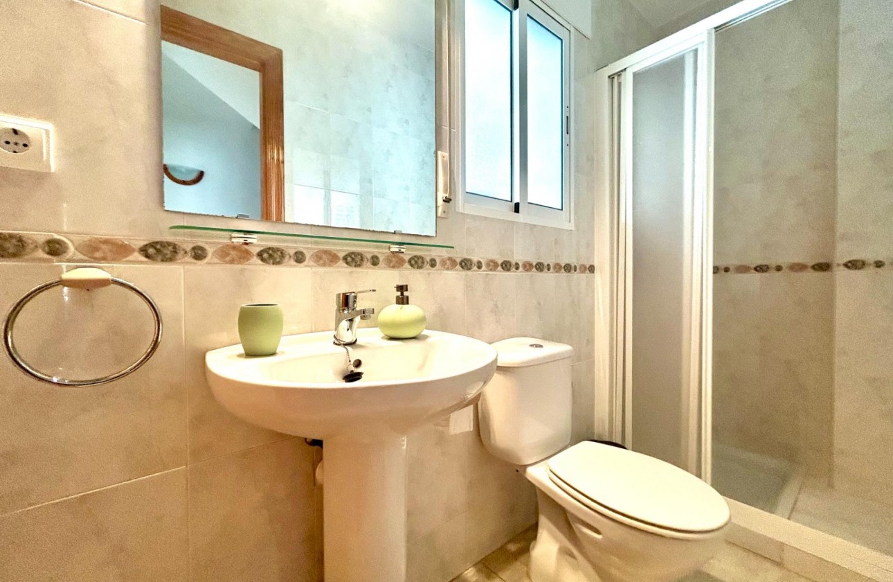 Revente - Villa - Orihuela Costa - Campoamor