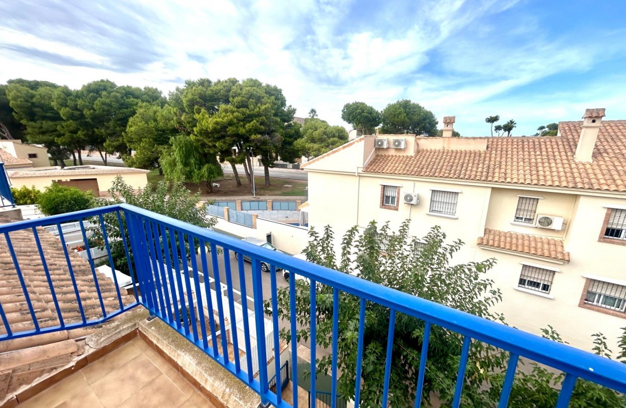 Revente - Villa - Orihuela Costa - Campoamor