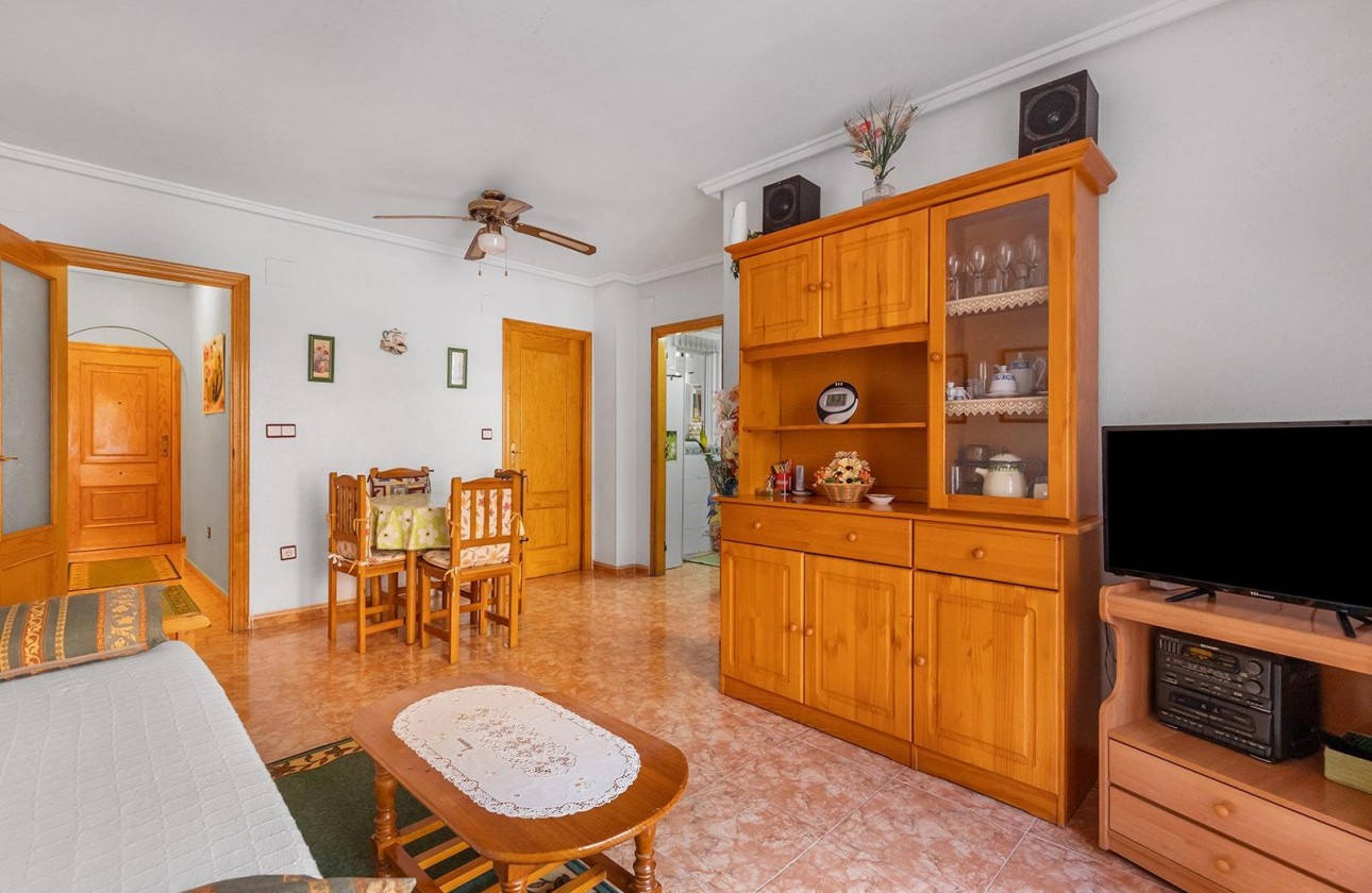 Resale - Apartment / flat - Torrevieja - Estacion de autobuses