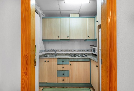 Resale - Apartment / flat - Torrevieja - Estacion de autobuses