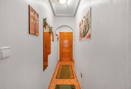 Resale - Apartment / flat - Torrevieja - Estacion de autobuses