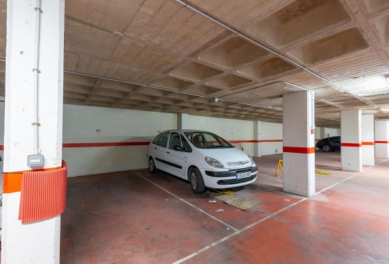 Resale - Apartment / flat - Torrevieja - Estacion de autobuses