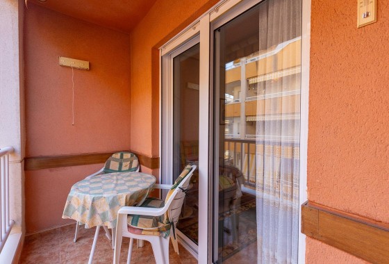 Resale - Apartment / flat - Torrevieja - Estacion de autobuses