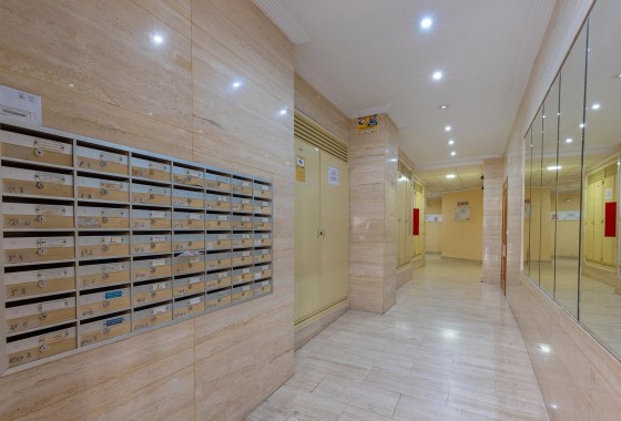 Resale - Apartment / flat - Torrevieja - Estacion de autobuses