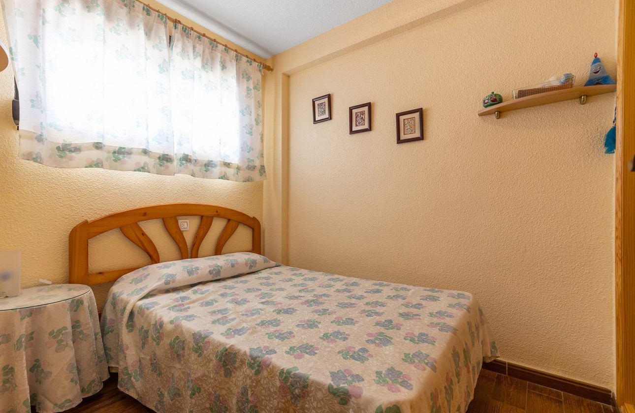 Reventa - Apartamento / piso - Guardamar del Segura - Urb. pinomar