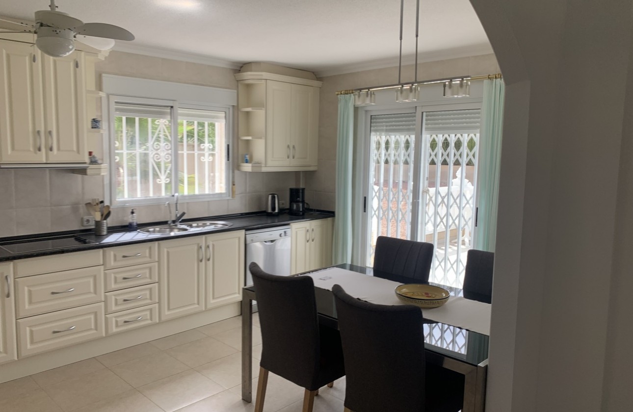 Reventa - Chalet - Algorfa (montemar)