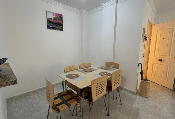 Resale - Apartment / flat - Algorfa