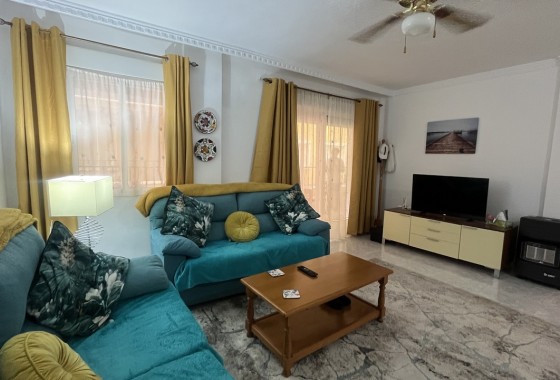 Resale - Apartment / flat - Algorfa