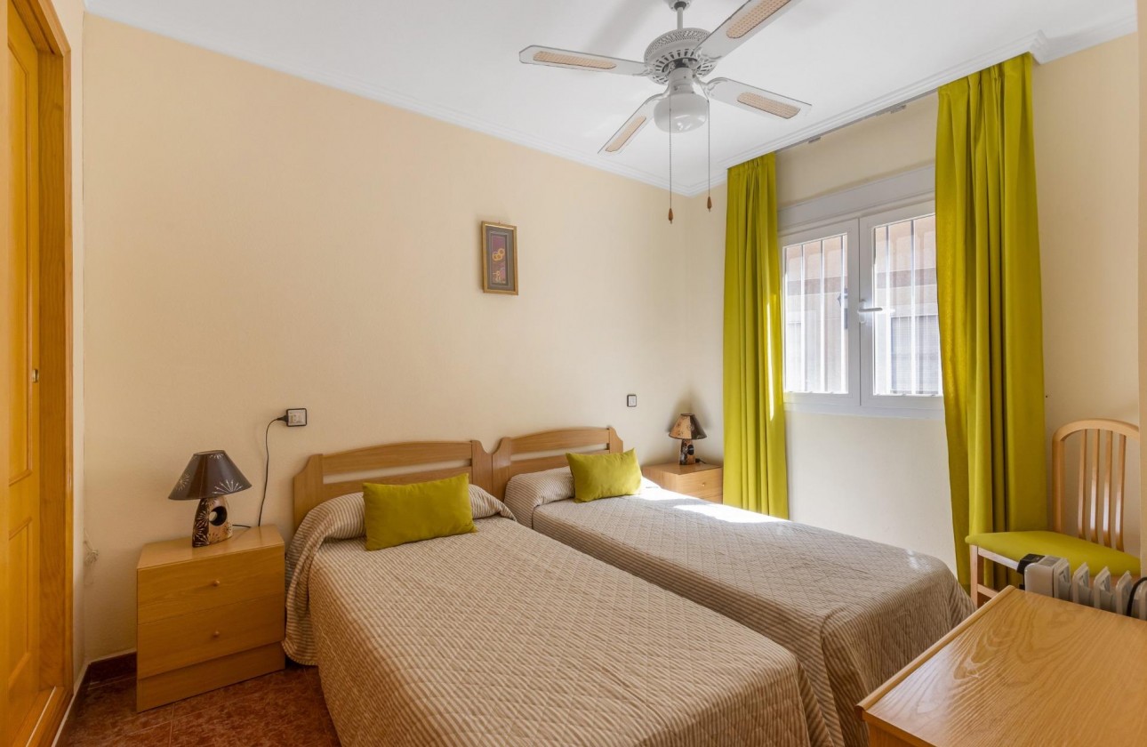 Resale - Apartment / flat - Torrevieja - Centro