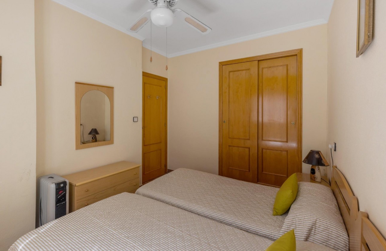 Resale - Apartment / flat - Torrevieja - Centro